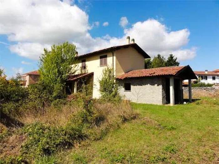Casa con 6 locali in vendita in Centro, Dego