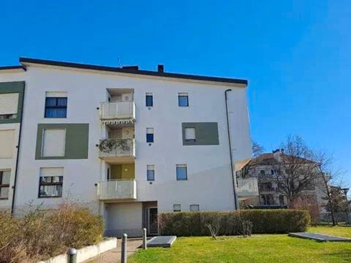 Appartamento trilocale in vendita in Via Pier Giorgio Frassati, Abbiategrasso