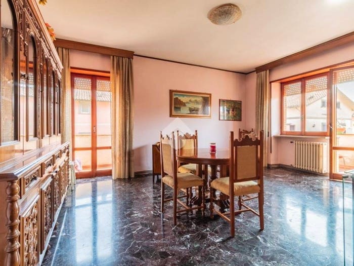 Appartamento con 5 locali in vendita in Via Giovanni Pascoli, Bassano Romano