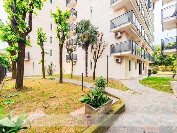 Appartamento quadrilocale in vendita in Via Claudio Monteverdi, Centro, Pioltello