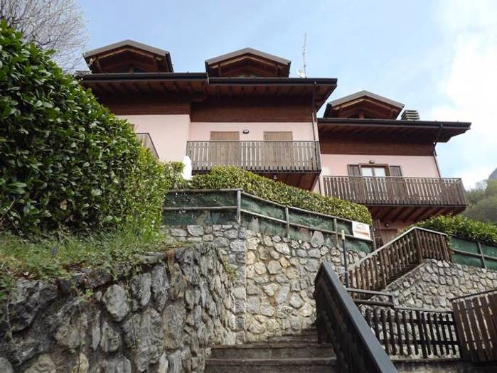 Appartamento trilocale in vendita in Via Cima Costa, Centro, Cornalba
