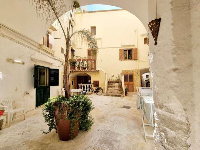 Appartamento bilocale in vendita in Via Carlo Micetti, Centro Storico, Gallipoli