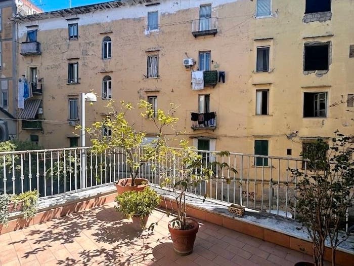 Appartamento quadrilocale in vendita in Salita San Raffaele, Stella Materdei, Napoli