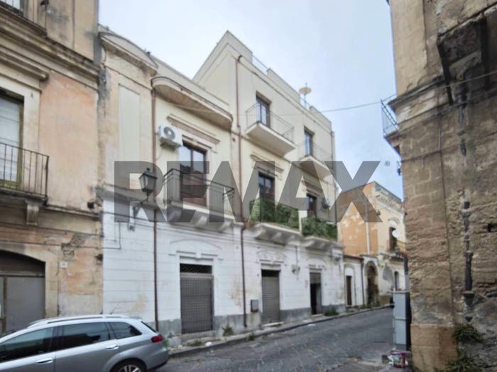 Casa quadrilocale in vendita in via Messina, Lentini