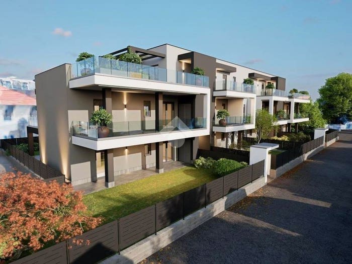 Appartamento quadrilocale in vendita in Via Giuseppe Garibaldi, Centro, Orbassano