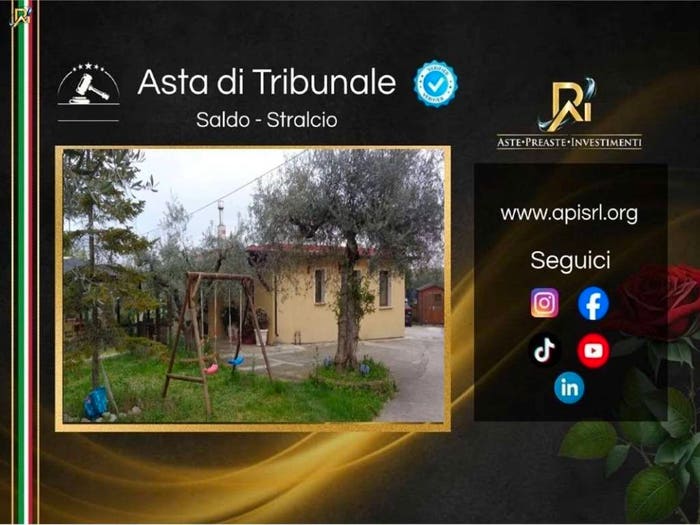 Appartamento quadrilocale in vendita in Contrada Collefreddo, Loreto Aprutino