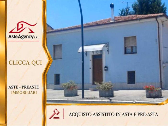 Appartamento con 5 locali in vendita in Via Garibaldi, Centro, Avezzano