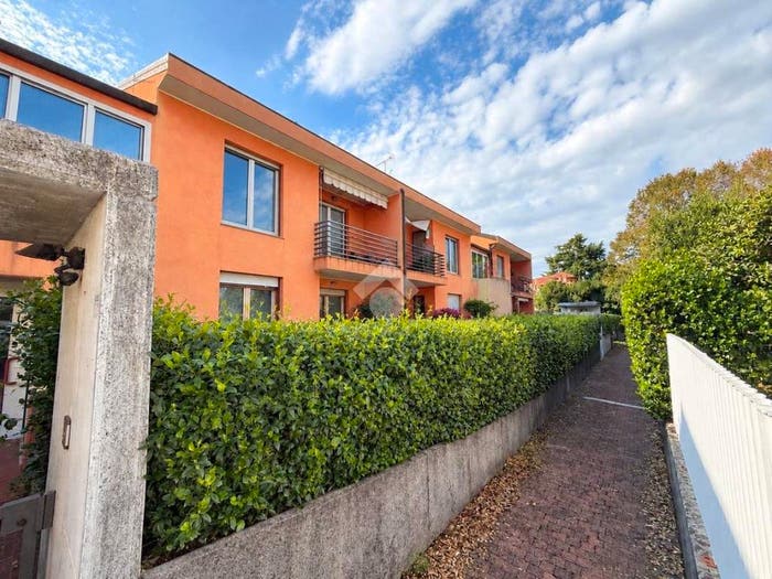 Appartamento trilocale in vendita in Via VMonti, Passons, Pasian di Prato