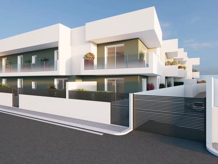 Appartamento quadrilocale in vendita in Via Giulio Cesare, Castromediano, Cavallino