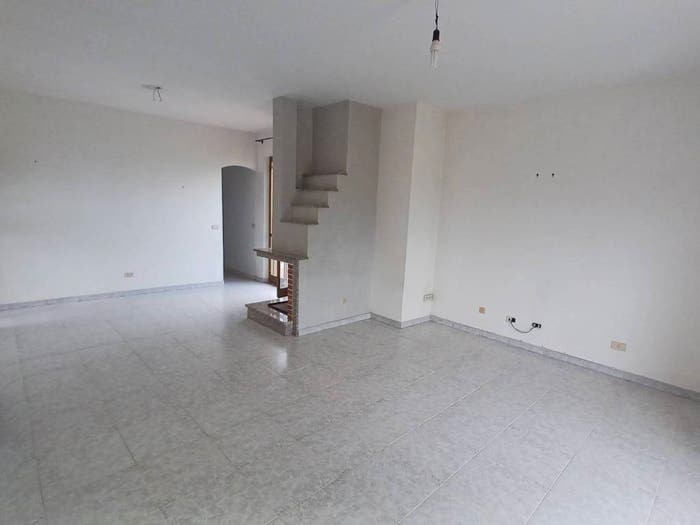 Appartamento quadrilocale in vendita in Via Madonna delle Grazie, Centro, Priverno