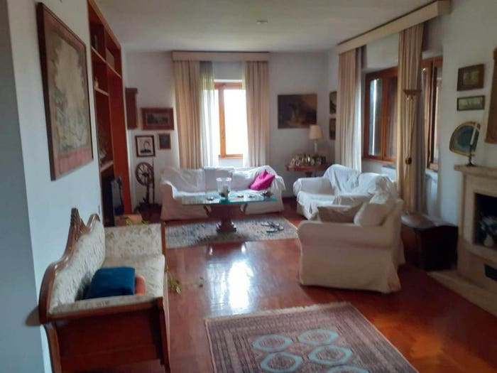 Casa con 6 locali in vendita in Località Castel de Ceveri, Castel De' Ceveri Casal De' Ceveri, Formello