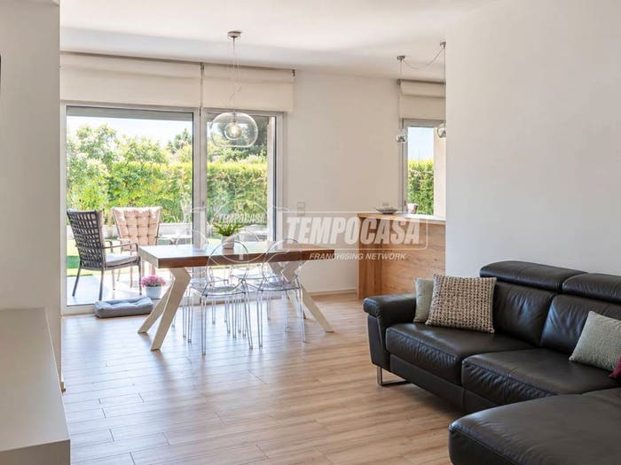Appartamento quadrilocale in vendita in Via Bianzana, Cimitero, Bergamo