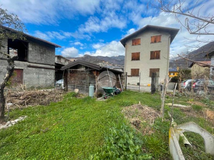 Appartamento con 5 locali in vendita in Via Broli, Centro, Cividate Camuno