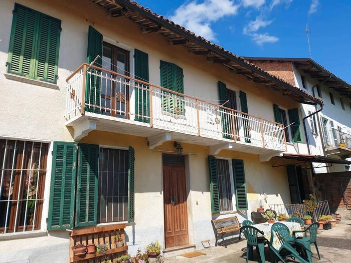 Casa con 6 locali in vendita in Via Casariglio, Centro, Cunico