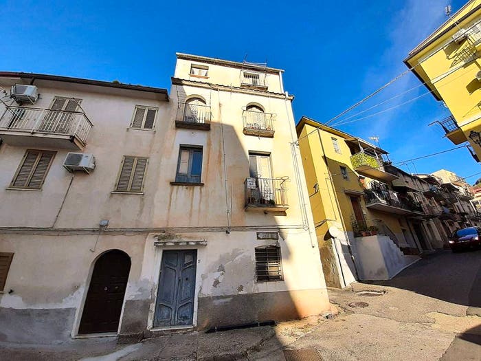 Casa trilocale in vendita in Via Duca di Genova, Nicastro Sambiase, Lamezia Terme
