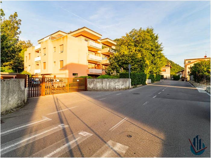 Appartamento bilocale in vendita in Via Enrico Fermi, Centro, Valgreghentino