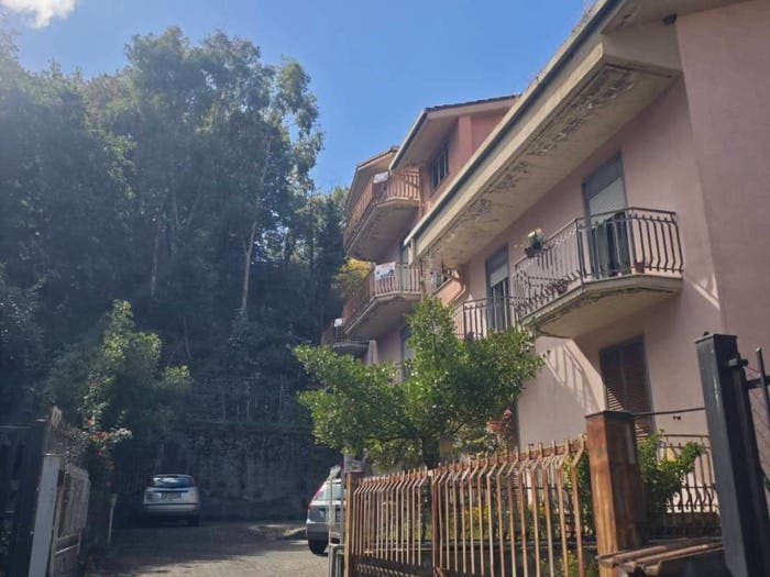 Casa trilocale in vendita in Via San Francesco, Centro, Castiglione di Sicilia