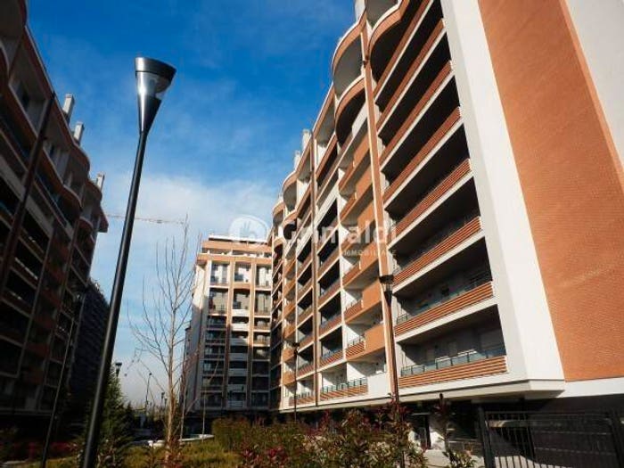 Appartamento trilocale in vendita in Via Martiri delle Foibe, Pelucca Villaggio Falck, Sesto San Giovanni