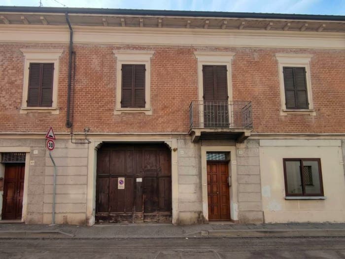 Casa con 6 locali in vendita in Via Roma, Centro, Guardamiglio