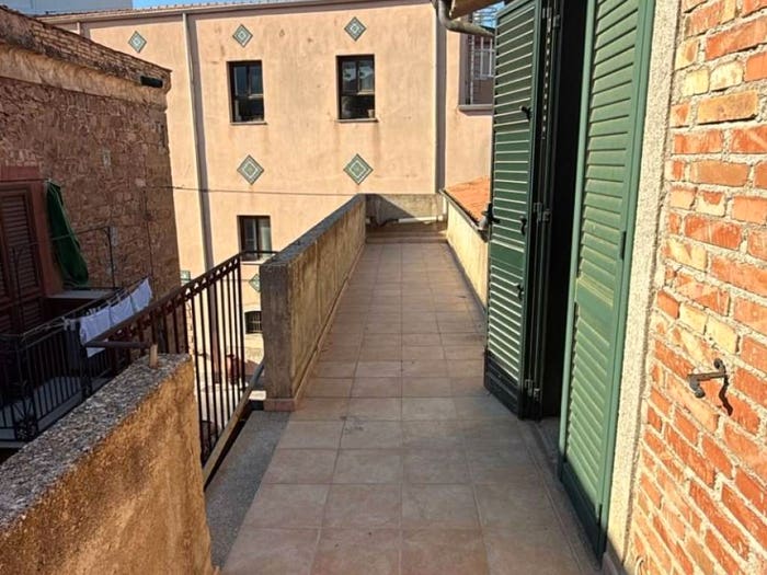 Casa con 6 locali in vendita in Via Ruota, Santo Stefano di Camastra