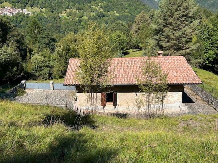 Casa con 5 locali in vendita in via Loc Molino d Ballone snc, Valvestino