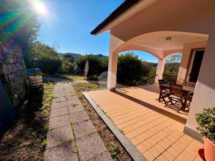 Appartamento con 5 locali in vendita in Via Zeffirino Biggi, Castiglione Chiavarese
