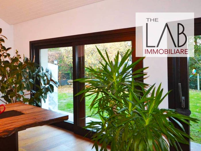 Casa con 6 locali in vendita in Via Giorgione, Centro, Carbonera