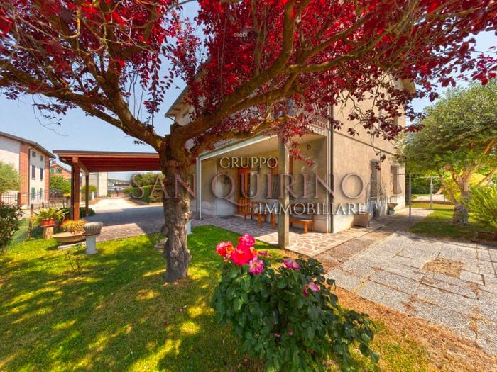 Casa con 5 locali in vendita in Via Viazzolo Lungo, Centro, Guastalla