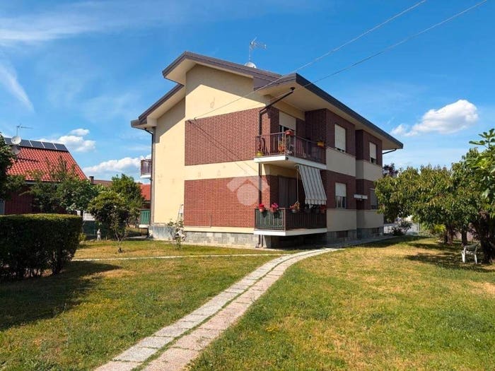 Casa con 6 locali in vendita in Via Servino, Bruino