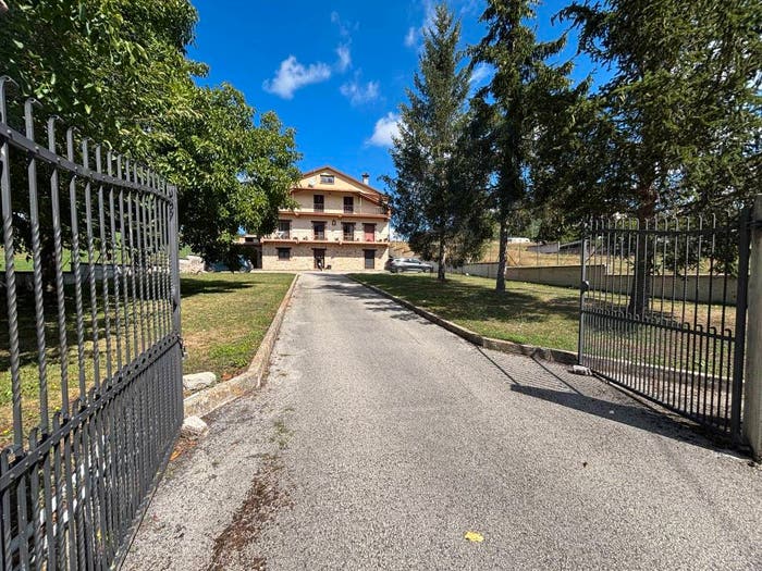 Appartamento quadrilocale in vendita in Località Terzone San Pietro, Terzone, Leonessa