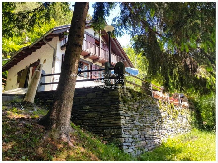 Casa con 5 locali in vendita in Via Passeggiata dei Vecchi, Centro, Craveggia