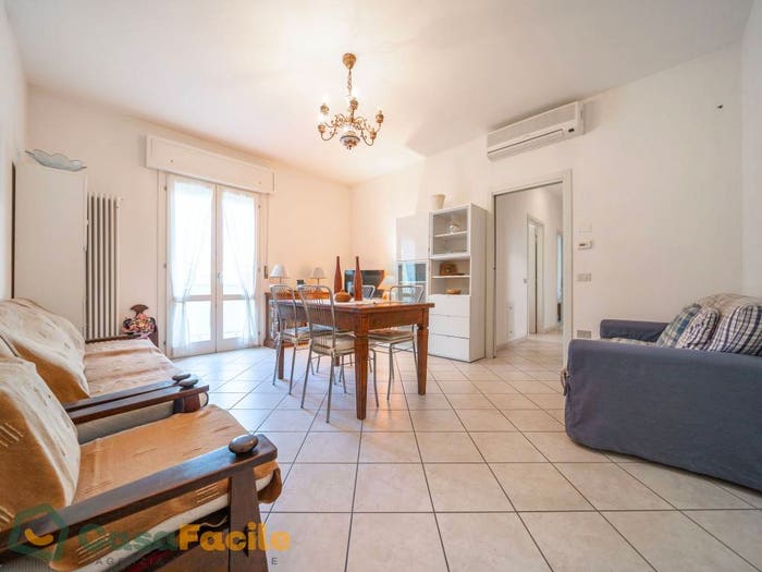 Appartamento quadrilocale in vendita in Viale Trento, Cesenatico Levante, Cesenatico