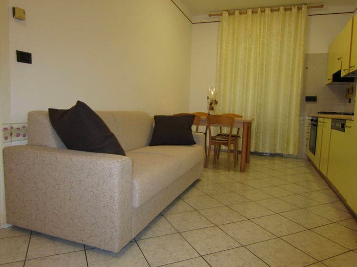 Appartamento trilocale in vendita in Via Privata Terike, Via Roma Borgo Barusso, Alassio