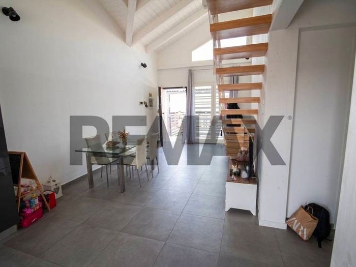 Casa quadrilocale in vendita in VIA MERCURIO, Parco Azzurro, Guidonia Montecelio