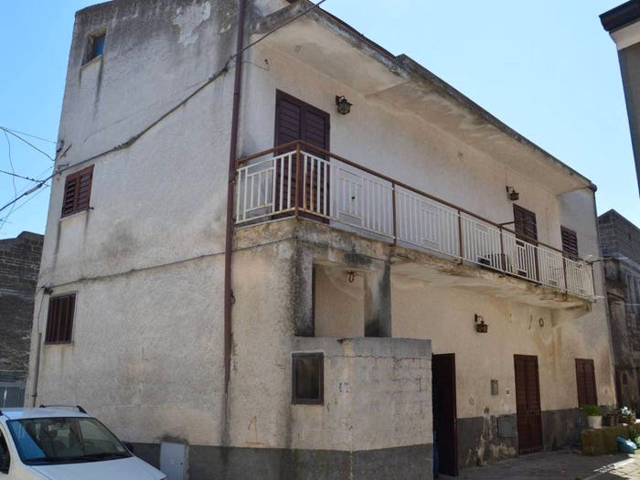 Casa quadrilocale in vendita in Via Pietrarola, Moiano