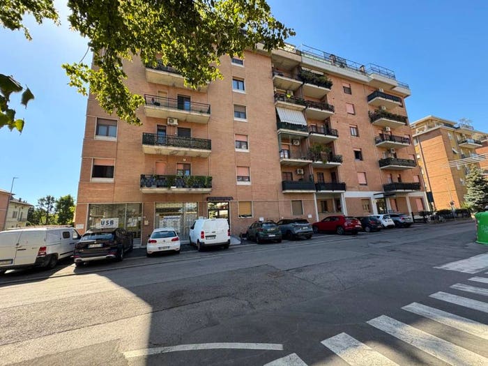 Appartamento con 5 locali in vendita in Via Felice Corini, San Leonardo, Parma