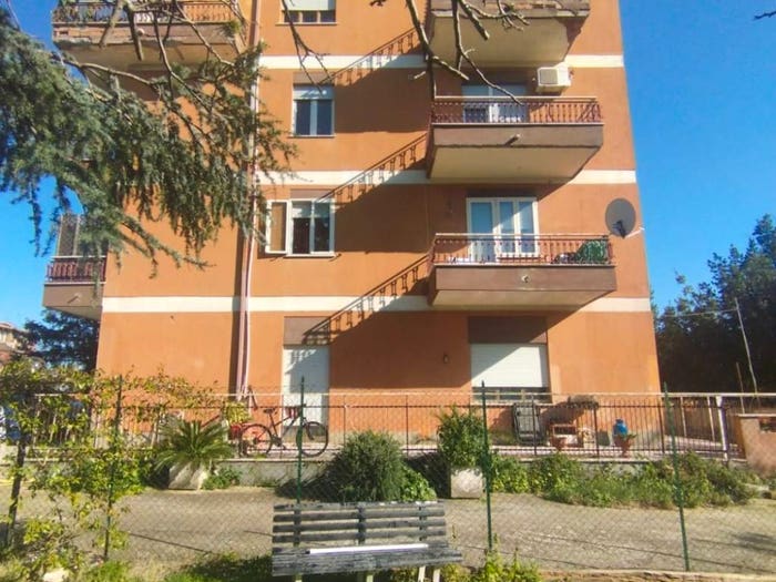Appartamento trilocale in vendita in Via di Baccanello, Cesano, Roma