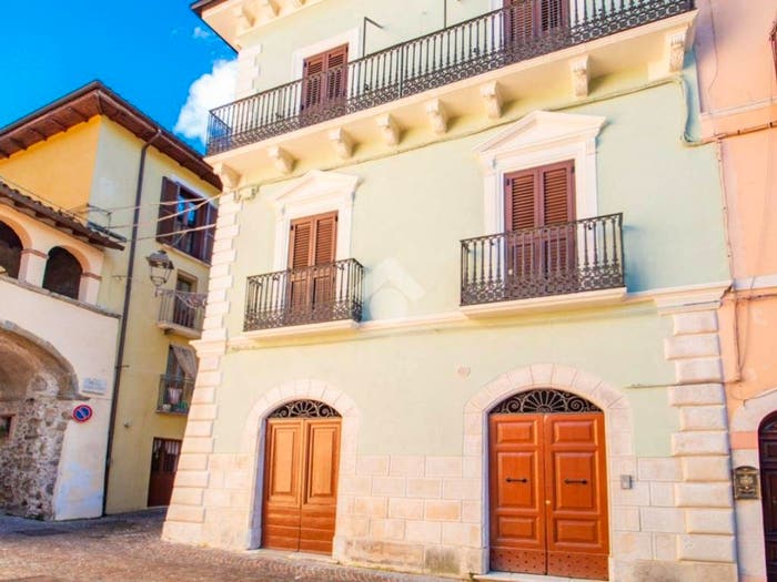 Appartamento trilocale in vendita in Via Romana, Centro, Borgo Velino