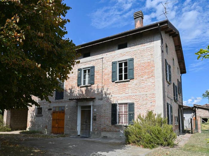 Casa con 6 locali in vendita in Via delle Organe, Crevalcore