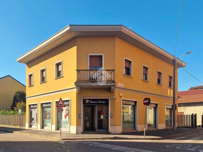 Casa quadrilocale in vendita in Via Silvio Pellico, Centro, Muggiò