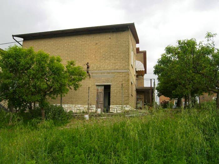 Casa con 6 locali in vendita in Gracciano, Montepulciano