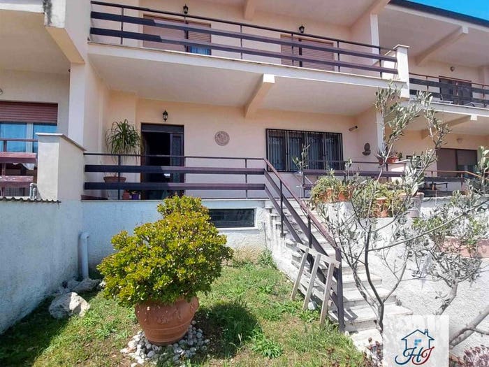 Casa con 6 locali in vendita in Villa Claudia, Anzio
