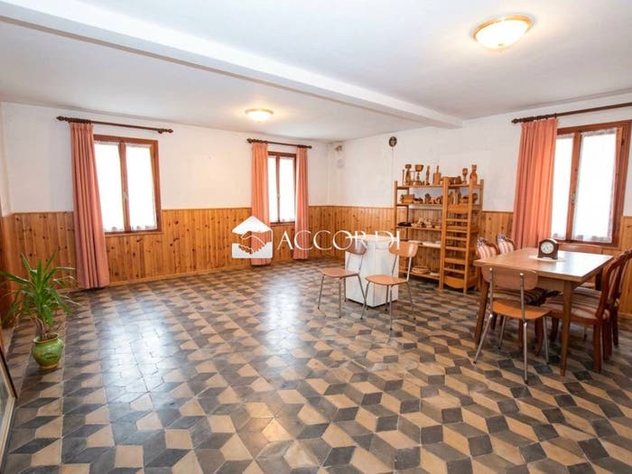 Casa con 6 locali in vendita in Via Gabrielli, San Vito, Altivole