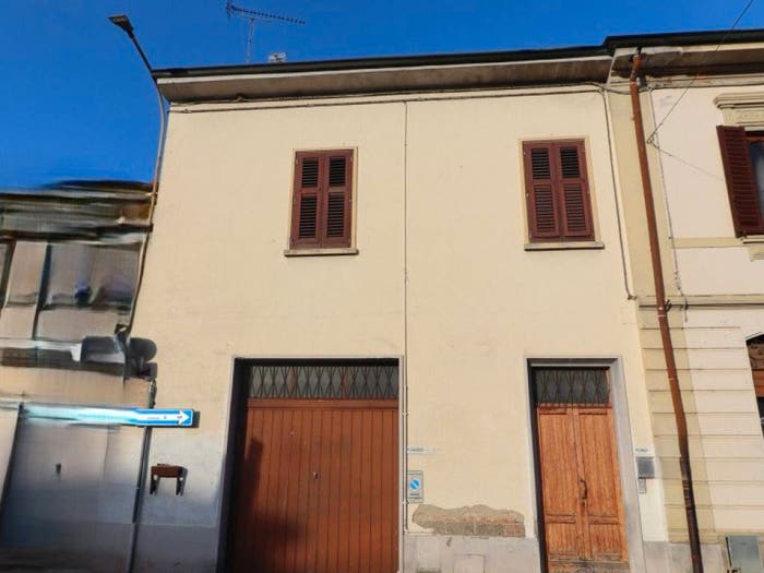 Casa con 6 locali in vendita in Via Trieste, Ambra, Bucine