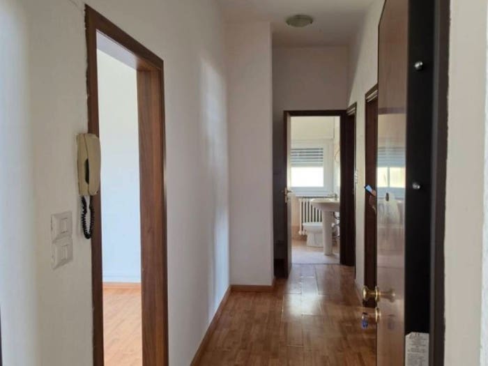 Appartamento trilocale in vendita in Via Varallo Pombia, Centro, Castelletto Sopra Ticino