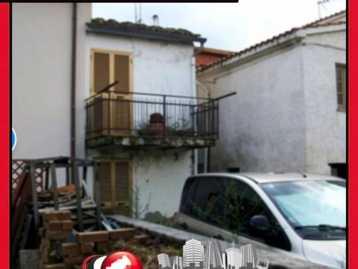 Appartamento quadrilocale in vendita in Via Lamporecchio, Lamporecchio