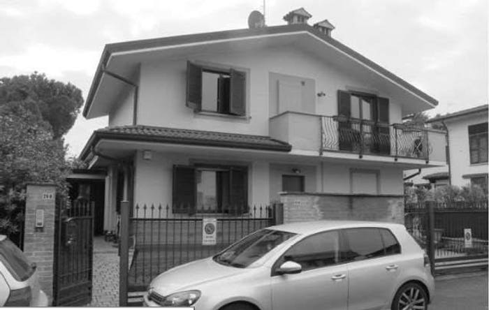 Appartamento trilocale in vendita in Via Don Colombano Baruffo, Centro, San Colombano al Lambro
