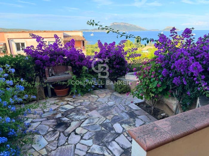 Appartamento trilocale in vendita in Golfo Aranci