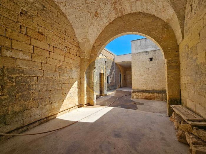 Casa con 6 locali in vendita in Via G Vernazza, Castri di Lecce