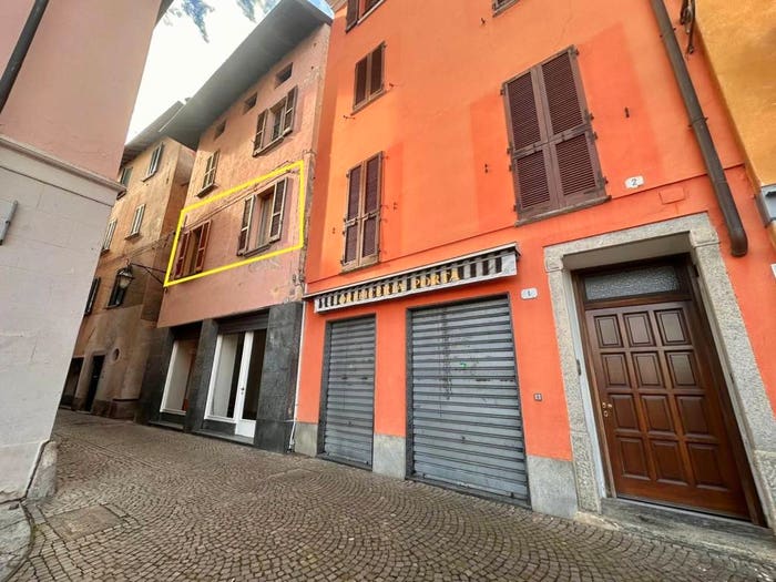 Appartamento trilocale in vendita in Via Peter, Gravedona, Gravedona ed Uniti